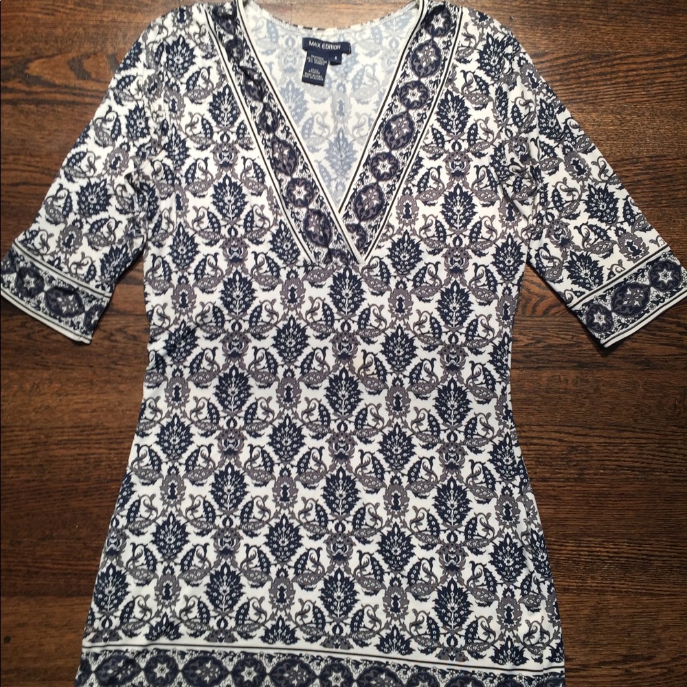 👩🏻NWOT SLIM FIT WOMEN'S TUNIC👩🏻